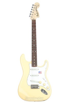 Fender Yngwie Malmsteen Stratocaster Electric Guitar - Vintage White with