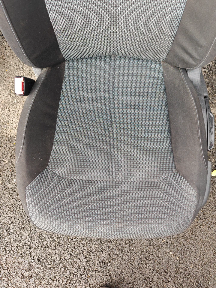 SIÈGE AVANT GAUCHE VOLKSWAGEN PASSAT B7 - Photo 3/4
