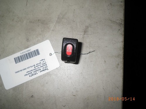 131071 Schalter für Warnblinker OPEL Corsa B (S93) 90347821 1.4 i
