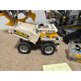 Lego Technic Bucket Wheel Excavator 42055 motorized 3,900 pieces-see description