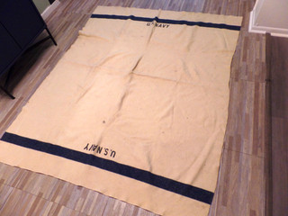 VINTAGE UNITED STATES NAVY U.S.N. 2 BLUE STRIPE 61" x 75" 100% WOOL BED BLANKET