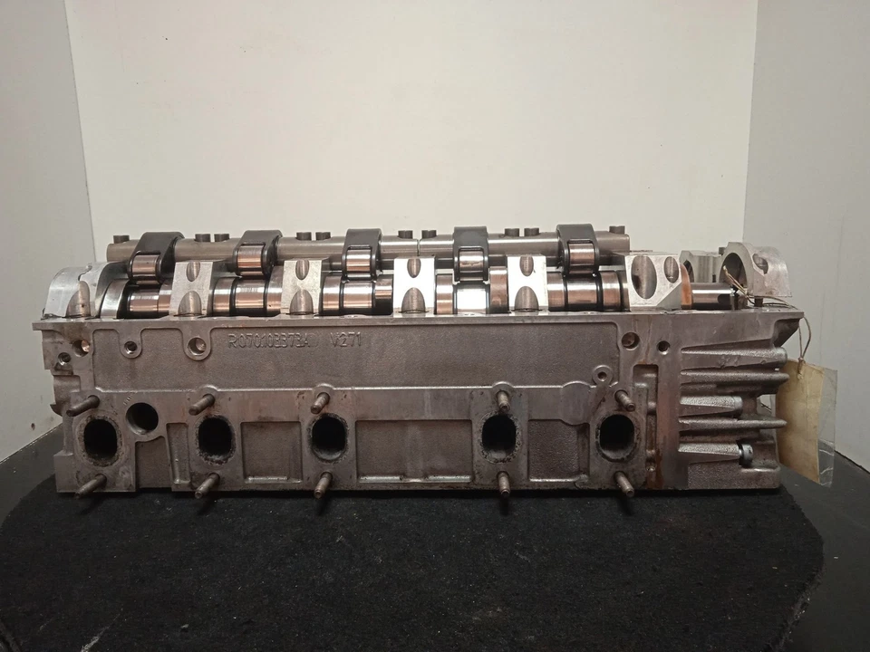 R070103373A - 071033735 TESTATA MOTORE / 615744 PER VOLKSWAGEN PHAETON 3D2/3D8 Foto 3 de 4