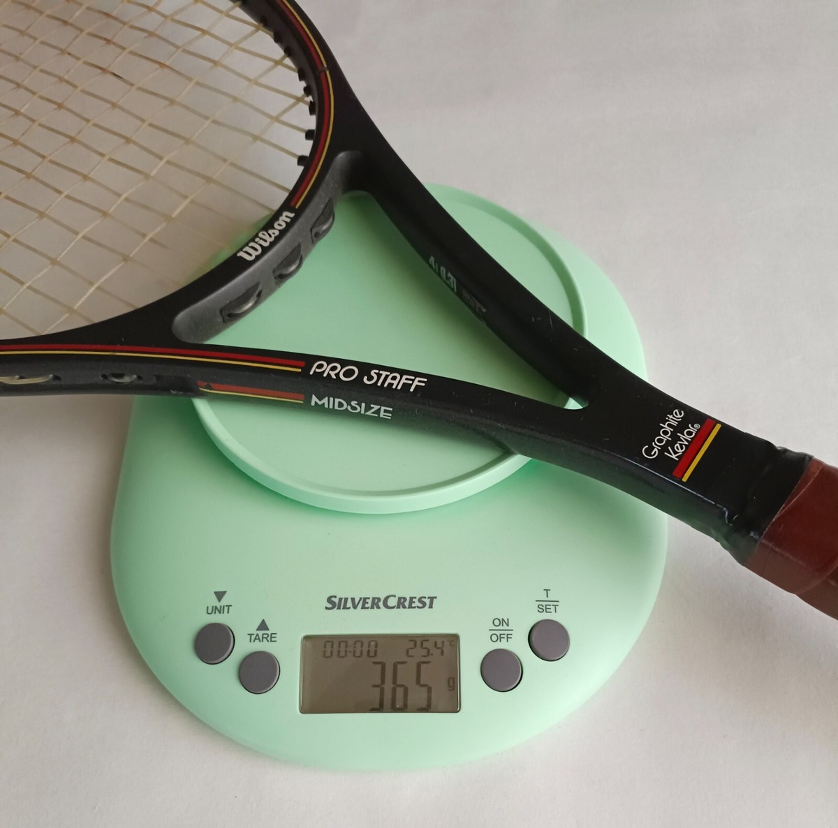 Wilson PRO STAFF MIDSIZE 台湾製 WILSON PRO STAFF MIDSIZE TENNIS RACQUET (4 5/8) BUMPERLESS