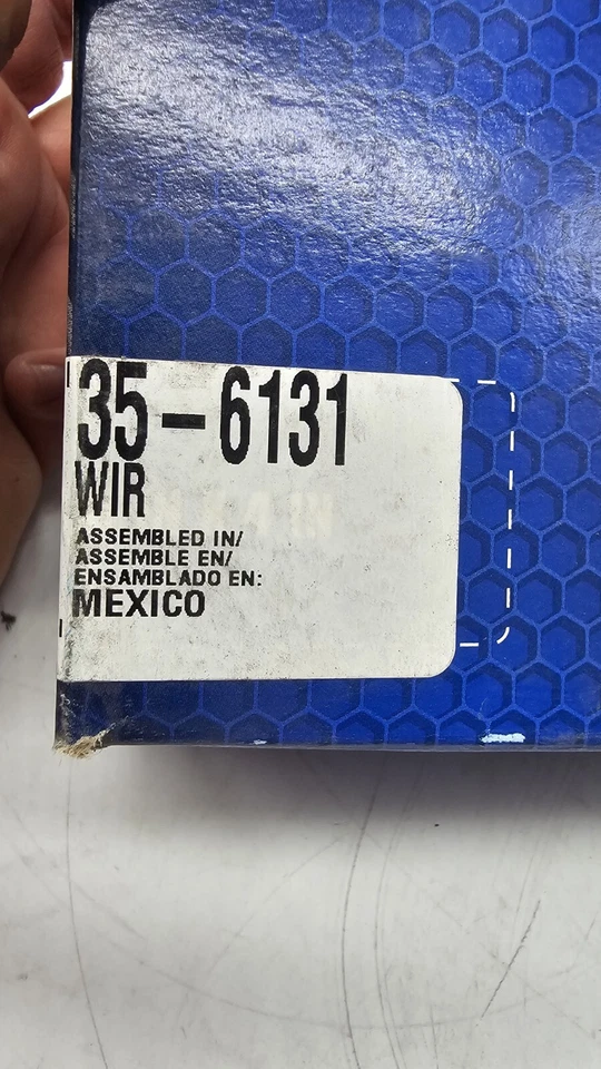 Spark Plug Wire Set Carquest 35-6131 Fits 1992-1993 Pontiac Grand AM - Image 4 of 4