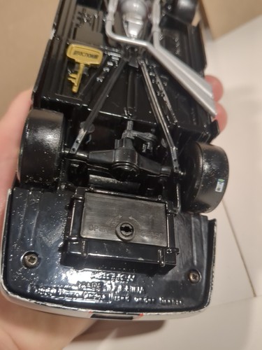 Action Racing 1:24 Diecast Bank- #3 Goodwrench Dale Earnhardt (1999) Limited Ed. - Picture 7 of 8