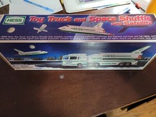 1999 Hess Truck And Space Shuttle With Satellite New In Box