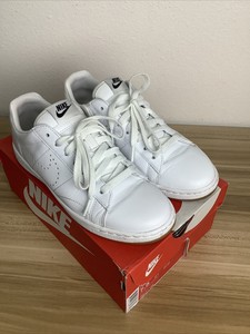 nike tennis classic ultra leather women's shoe