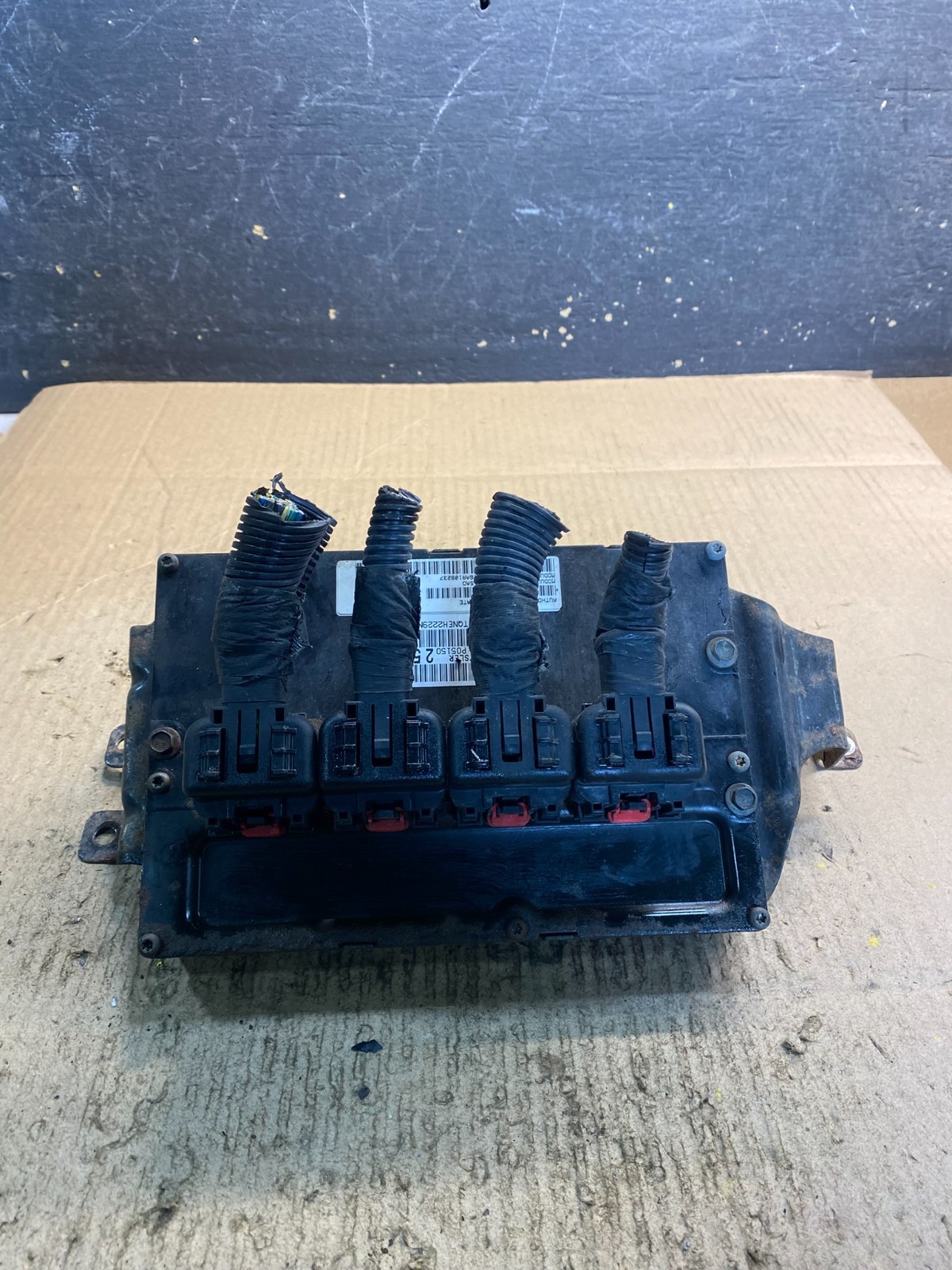 2008 to 2010 Dodge Grand Caravan Engine Computer Module ECM PCM ECU z2477 DG