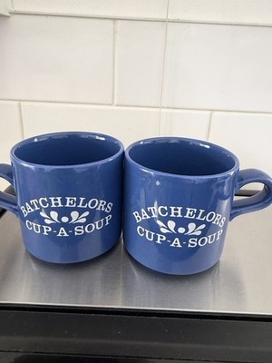 Vintage Paar blaue Keramik Batchelors Cup-a-Soup Werbetassen. Made In UK