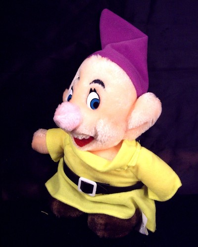 DISNEY Snow White SEVEN DWARFS "DOPEY" Original Stuff Plush Storybook Character - Picture 2 of 4