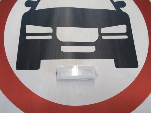 Audi A1 8X Ambition Sportback LED Leseleuchte Innenleuchte 4H0947105D