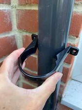 Rainwater Downpipe Down Pipe Bracket Drainpipe Clip Guttering Saddle Half Round