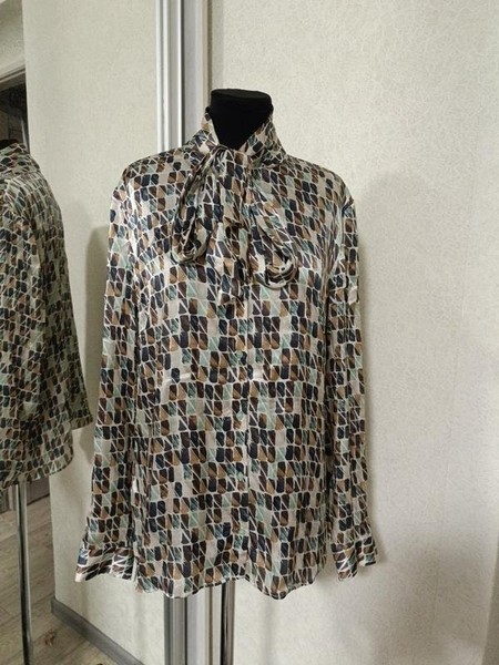 Women Hallhuber Shirt Khaki Silk 40 / L / 48