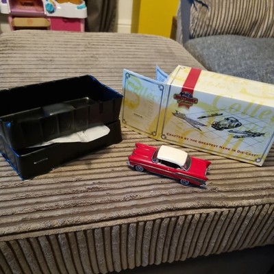 Matchbox DYG02-M 1957 Chevrolet Bel Air Sports Coupe rot