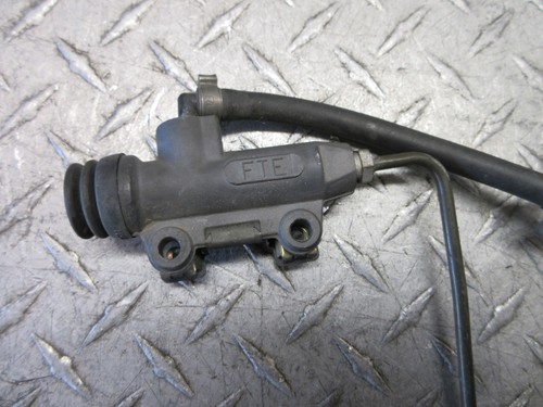 2000 96-01 97 98 99 00 BMW R1100RT R1100 RT r rear brake caliper master cylinder - Picture 18 of 18