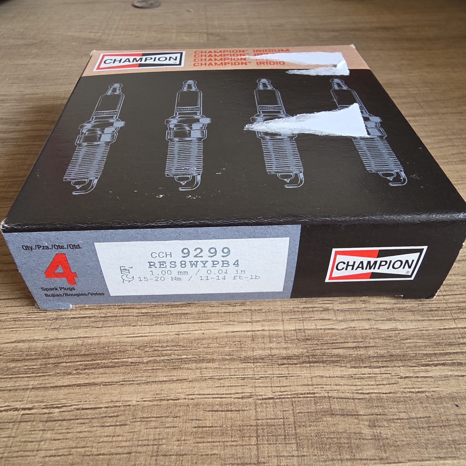 Set of 4 CHAMPION SPARK PLUG CCH9299 