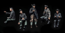1/35 Scale WWII German King Tiger Crew in Action 1944-45 Resin Figure NO TANK