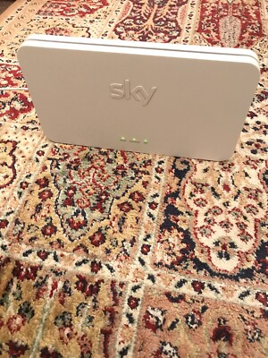 Sky Q SE210 Neuestes Modell Neuwertig Glasfaser Wireless Booster/Extender