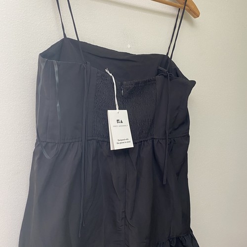 Free Assembly Womens Strappy Empire MIDI Dress Size Medium NWT - Picture 2 of 4