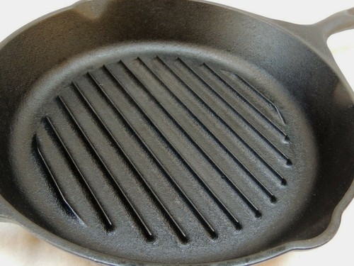 Lodge Gusseisen gerippt Pfanne Grill Bratpfanne 9TB 11" mit zwei Griffen 2 Ausläufe - Bild 11 von 12