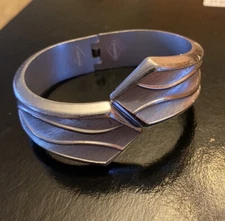 Vintage Signed Sarah Coventry Silver Tone Metal Hinged Cuff Bracelet