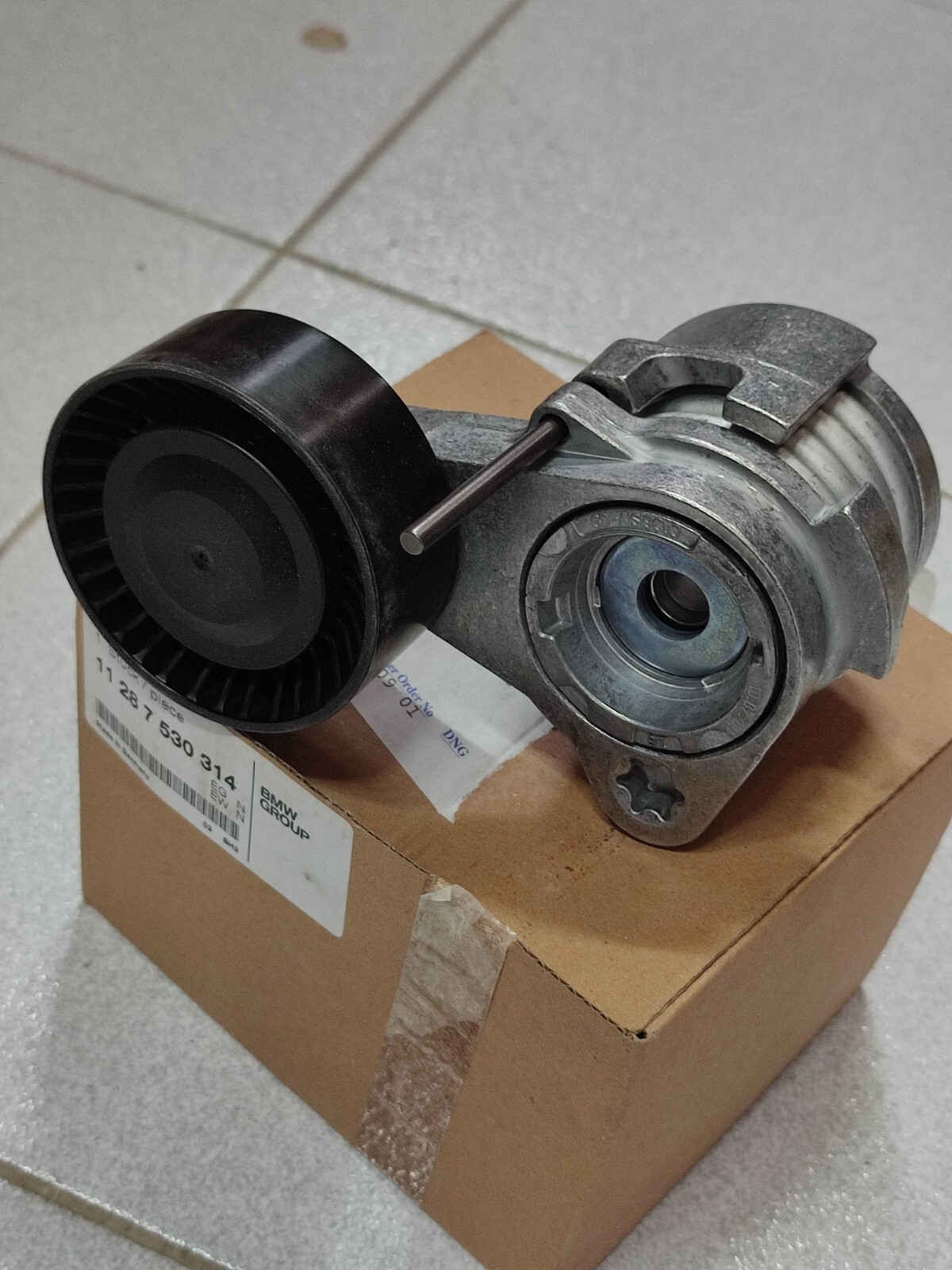 BMW 5 E60 3.0i Drive Belt Tensioner 11287530314 OEM for sale 
