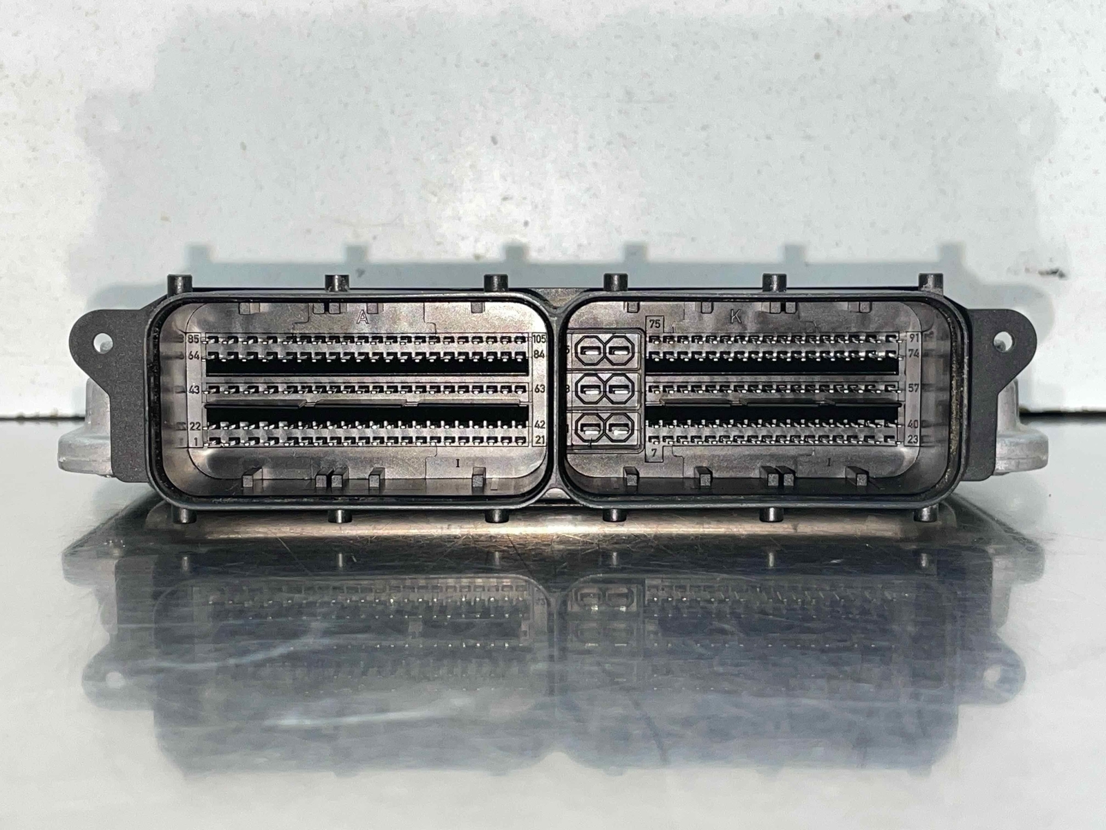 2018 Maserati Ghibli Electronic Control Module Computer ECM ECU OEM 670031346b