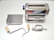 IMPERIA RESTAURANT PASTA MACHINE