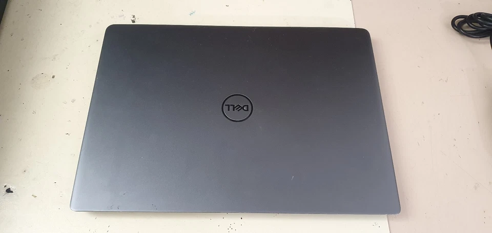 Portatile Dell Vostro 5481 - 14" Core i5 8265U ram 16Gb SSD 256Gb Windows 11 - Immagine 4 di 4