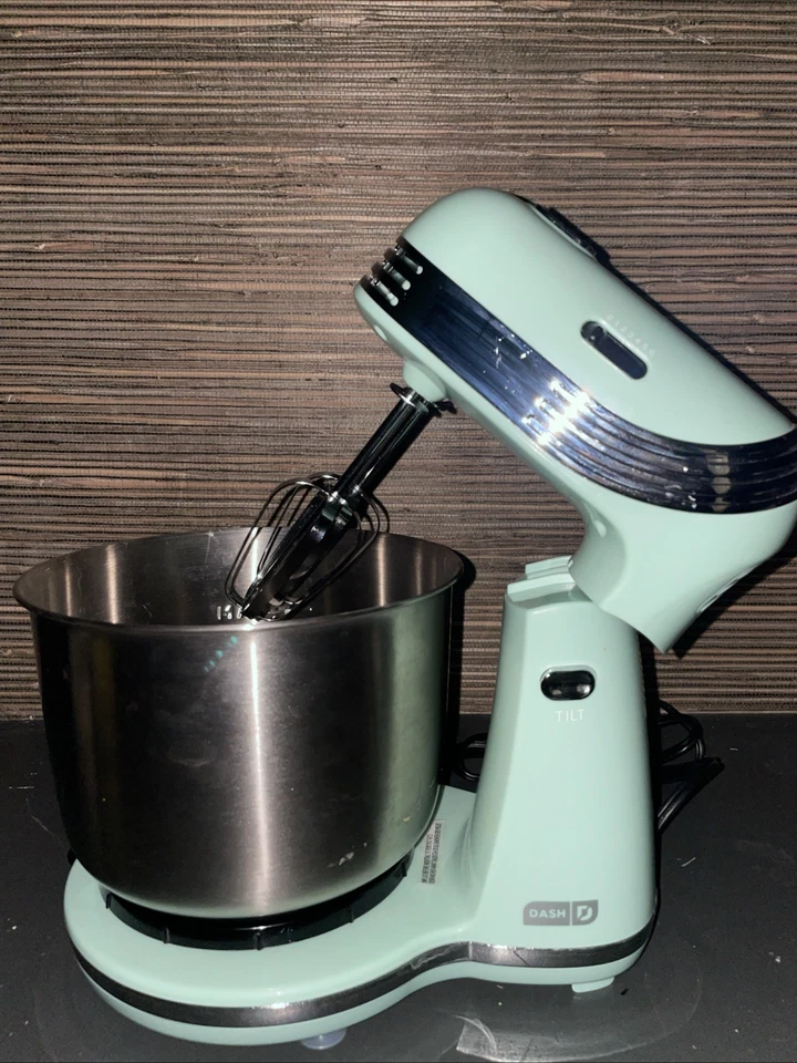 Mezclador eléctrico Dash DCSM250 6 velocidades con recipiente de acero inoxidable de 3 qt - Como nuevo Foto 2 de 4