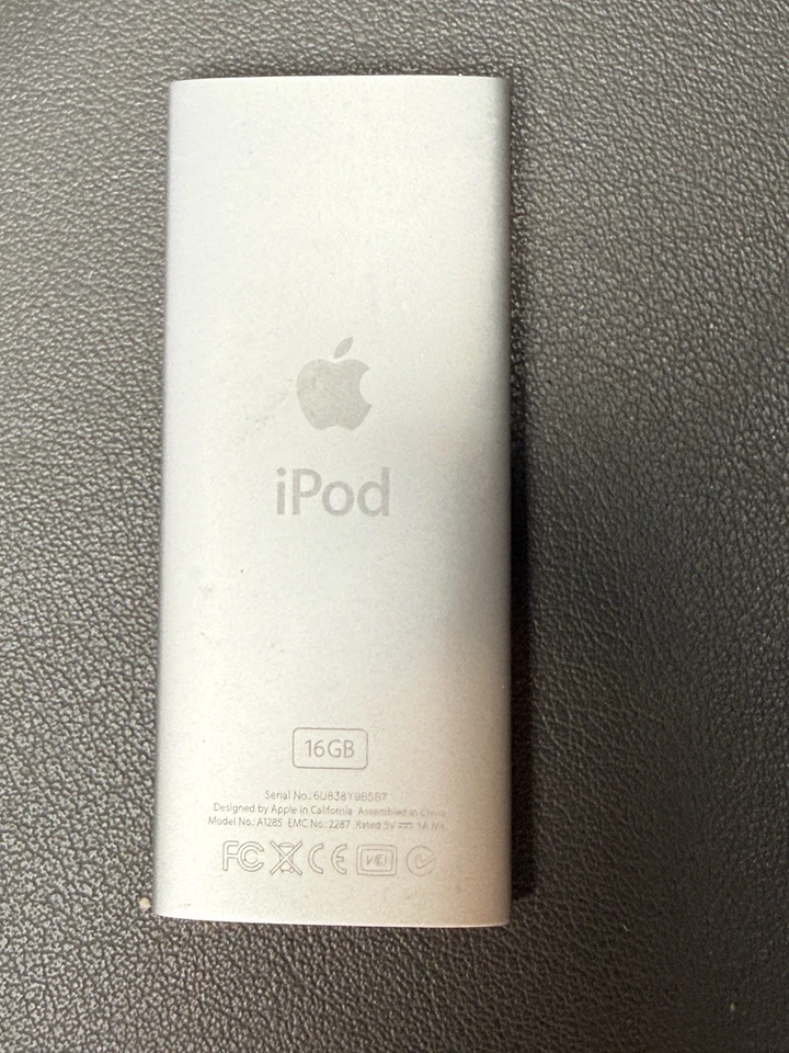 Apple iPod Nano 4ta Generación 16GB Modelo A1285 Funciona Enchufado NECESITA BATERÍA NUEVA Foto 2 de 4