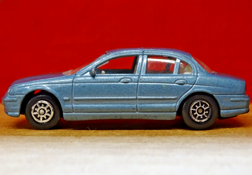 STUNNING SEAFROST BLUE 1999 JAGUAR S-TYPE 1:59 SCALE DIECAST COLLECTOR MODEL CAR - Afbeelding 6 van 17