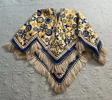 Vintage Reversible Groovy Psychedelic Flower Star Knit Tapestry Fringe Poncho