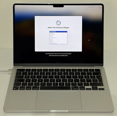 2022 Apple MacBook Air mit M2 Chip 13 Zoll, 8GB RAM, 256GB SSD Speicher