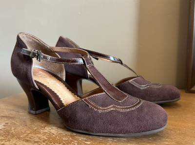 #ad Clark’s Artisan Brown Suede Block Heel Mary Jane Pumps Size 6 y2k $16.99