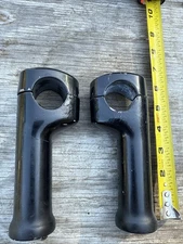 Harley Davidson Black Handlebar Risers & Top Clamp p/n 55856-06  Bar 5" OEM