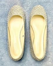 Gorgeous David  s Bridal Shoes Silver Stones Size 8