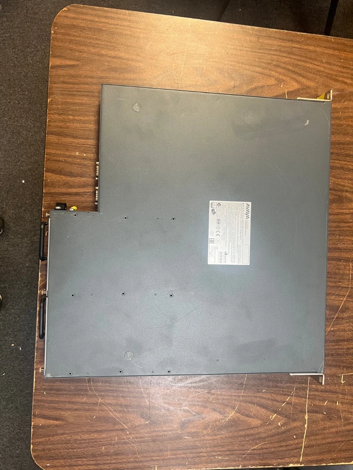 Avaya 4850GTS-PWR+ 48 Port PoE PoE+ SFP+ Layer 3 Managed Switch ERS Nortel 2 PS - Image 2 of 4