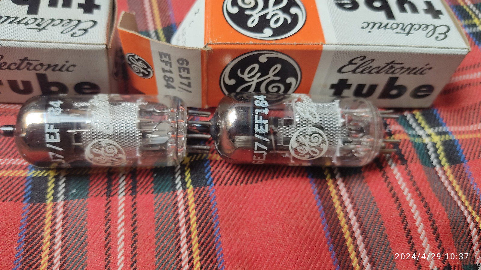 EF184 6EJ7 GE paire de tubes neufs d'époque pour supprimer le souffle