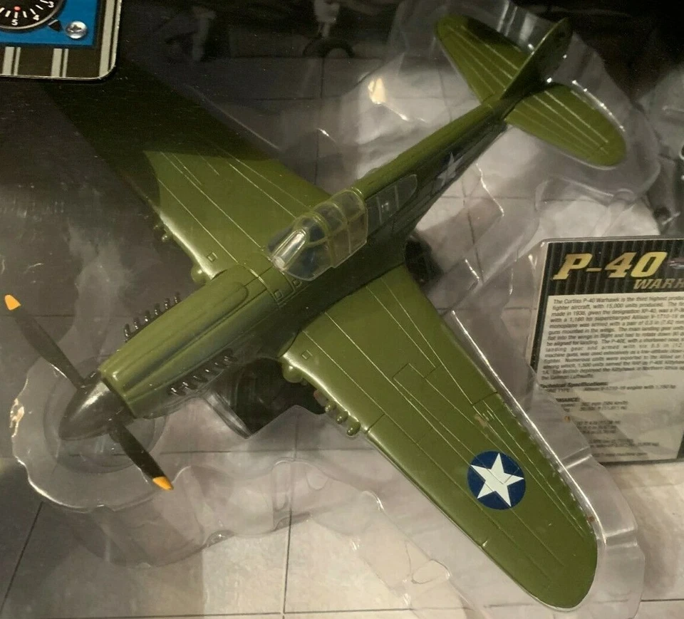 Aviones Motor Max P-40 War Hawk 1:48 #76369 Foto 2 de 4