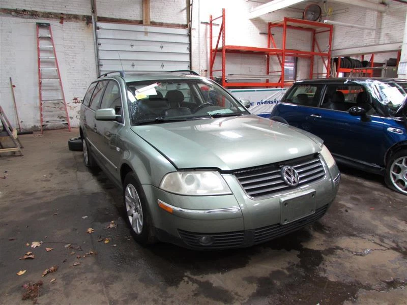 Used Engine Cover fits: 2003 Volkswagen Passat  Grade A Foto 4 de 4