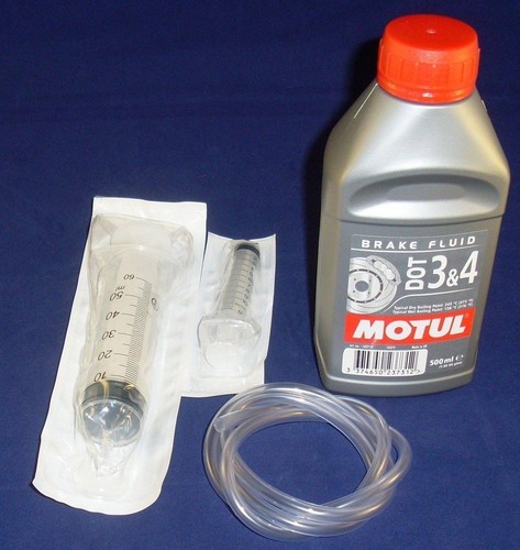 One Man Motorcycle Bleed Kit, Syringes, Tubing & Motul Brake Fluid DOT 3&4 500ml - Imagen 1 de 2