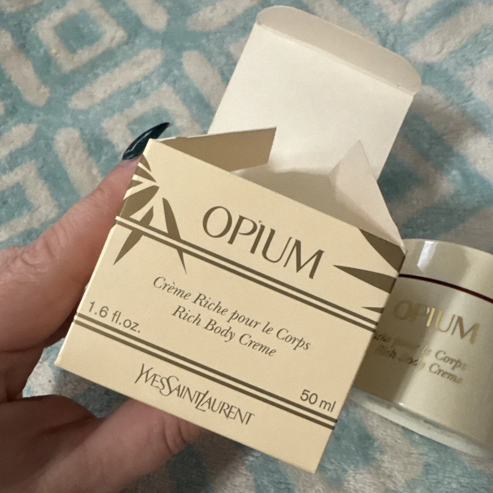 Crema corporal rica descontinuada vintage YSL 1,6 fl oz/50 ml. Nuevo en caja. Foto 2 de 4