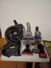 Bissell 2 in 1 pet upholstery tools and accessories.