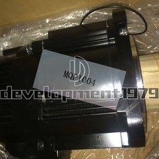 ONE NEW Yaskawa Servo Motor SGMRV-13ANA-YR11