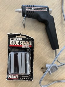 Parker GR-30K Hot Melt Glue Gun Vintage Made In USA with Glue Sticks Tested