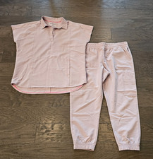 Movement Butter Soft Women Pink Scrub Set Top S/S Jogger 11 Pocket Pant Petite L
