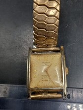 Vintage Derrick Watch Runs/stops Needs Attention On Rolled Gold strap 