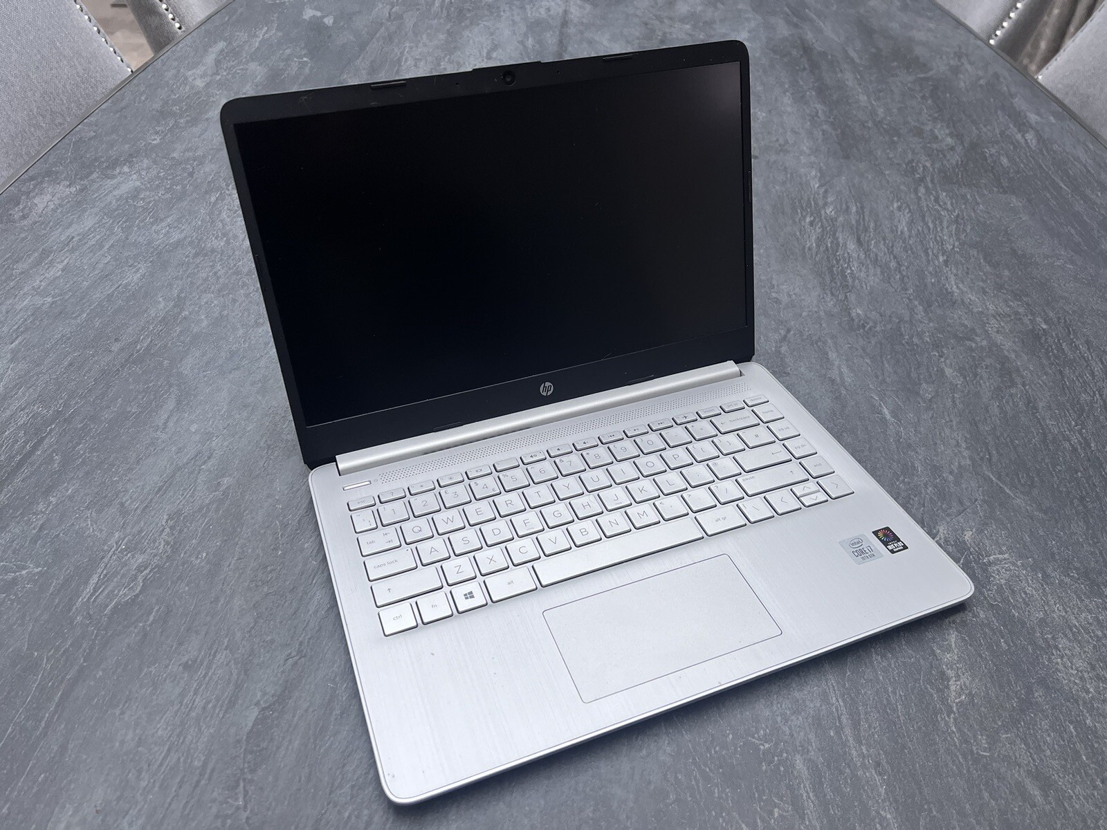 HP 14sDQ1505SA 14” 512GB, Intel Core i7 10th Gen 1.30GHz, 8GB Laptop