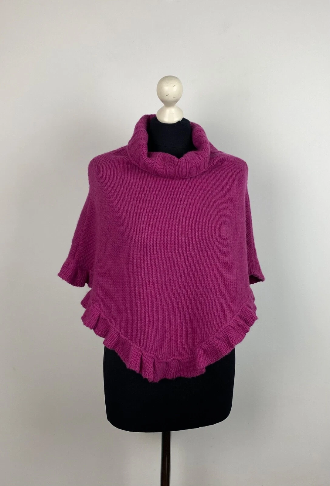 SEEDS women's poncho 100% merino wool Size III